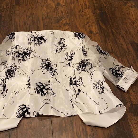 R&M Richards floating flowers size 12 blazer 3/4 see through sleeves silky feel - Picture 12 of 16